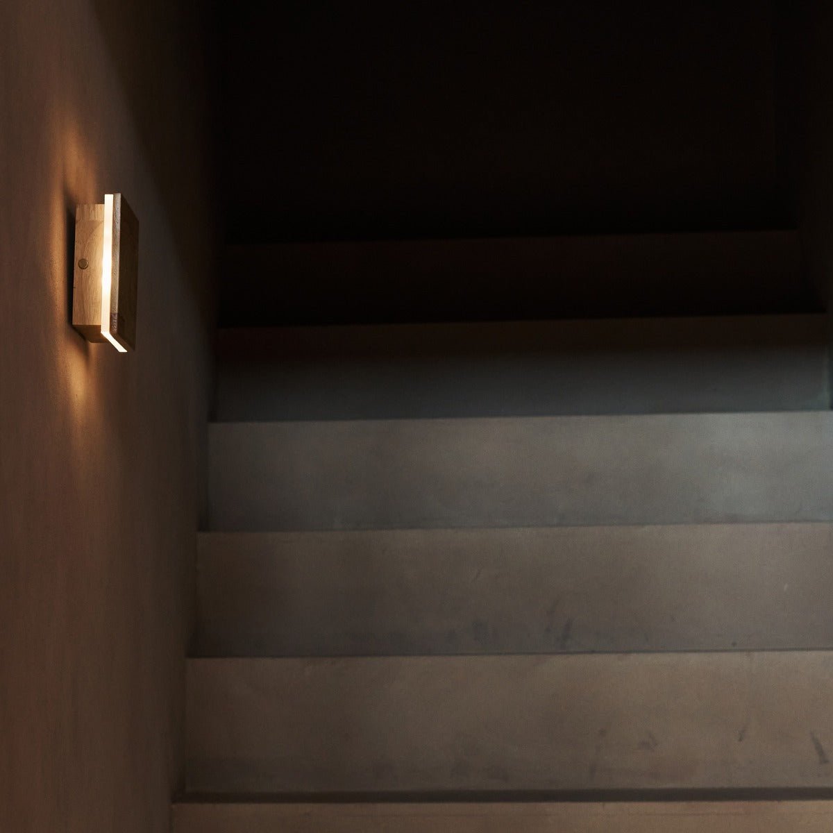 Draadloze & Dimbare Houten Wandlamp (IP44) - LumaLane