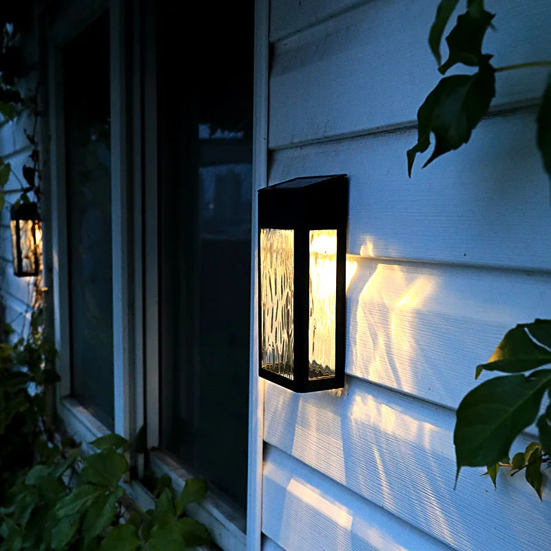 Solar LED Wandlamp (IP54) - LumiGlow