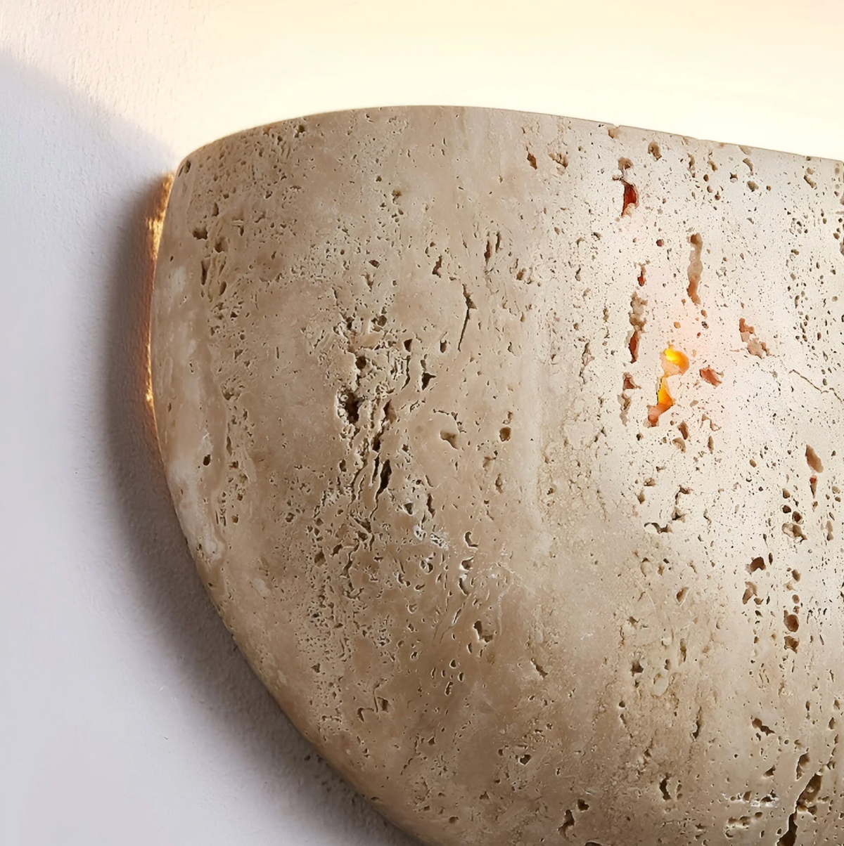 Halfronde Travertijn Wandlamp - StoneLume