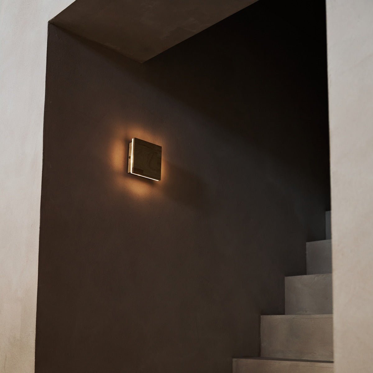 Draadloze & Dimbare Houten Wandlamp (IP44) - LumaLane