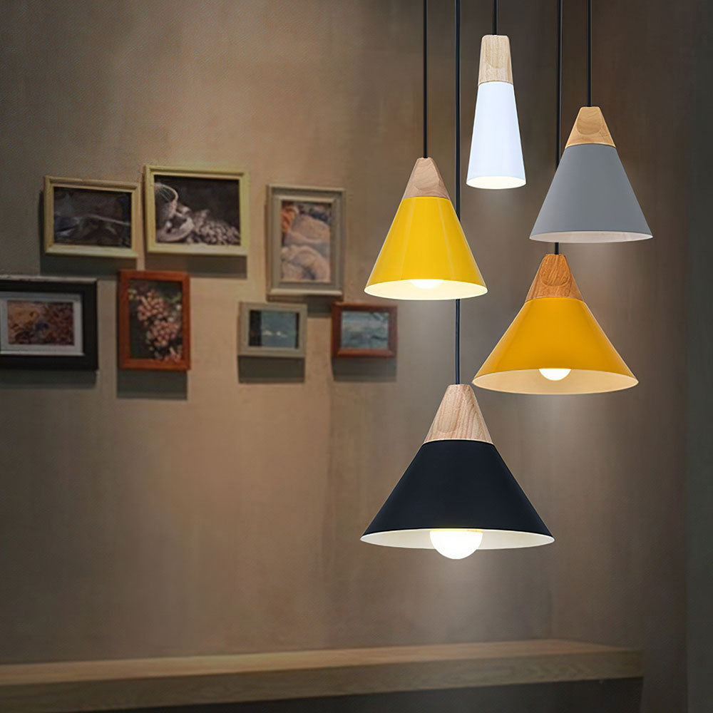 Speelse Houten Hanglamp - Navellea