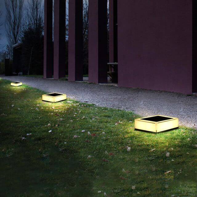 Duurzame Buiten LED Zonnelamp (IP65) - SolarisGlow