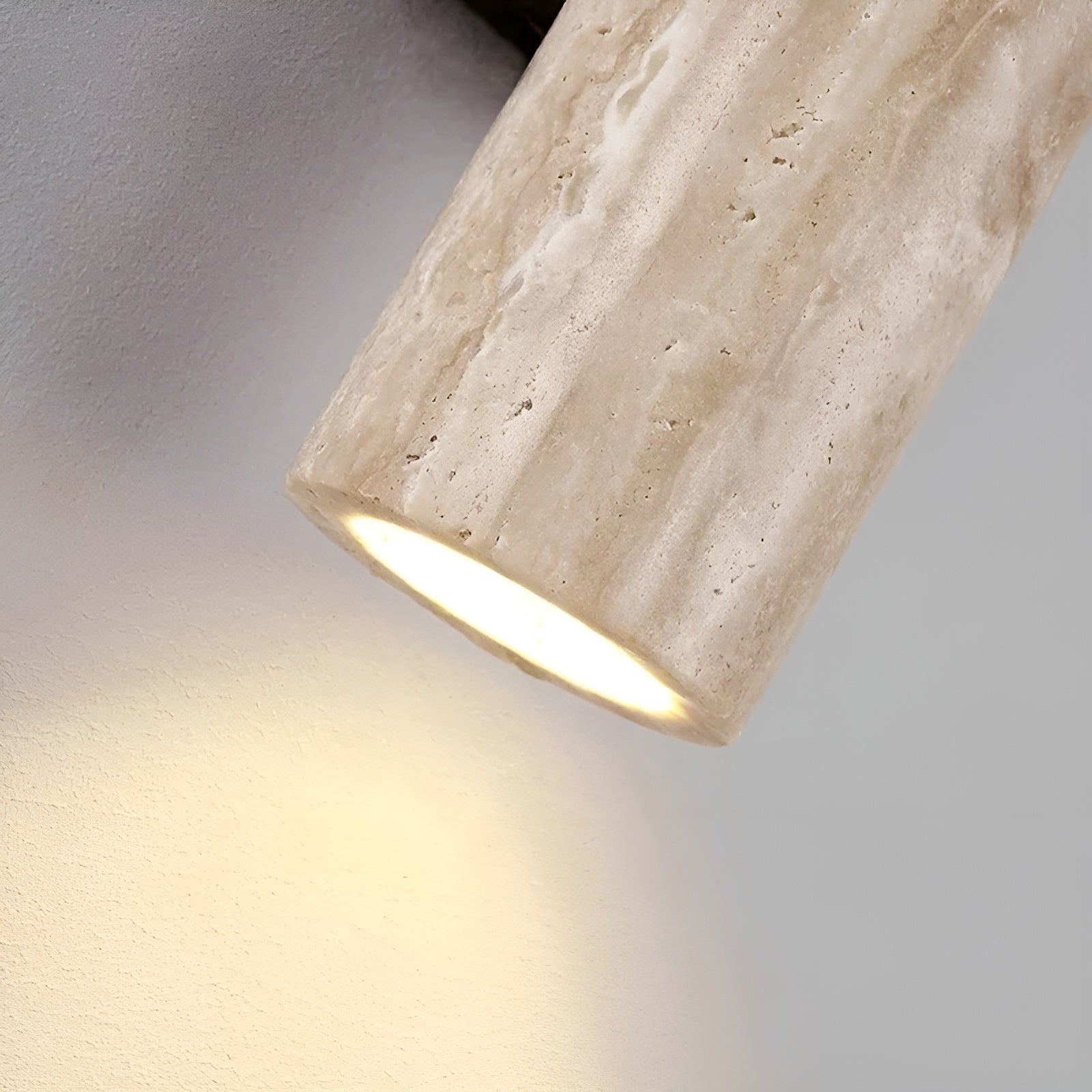 Elegante Wandlamp met Natuurlijk Travertin - TraveraGlow